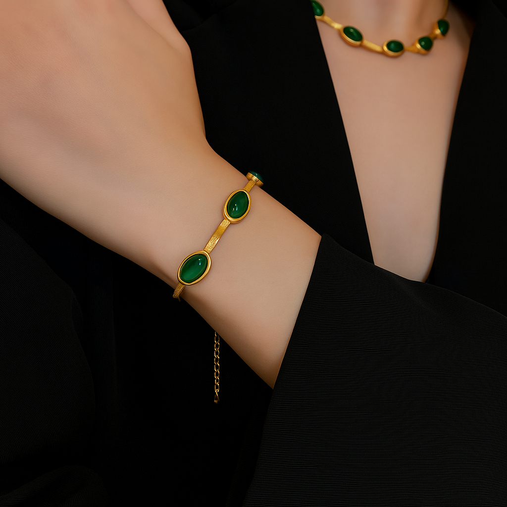 Oval Green Crystal Pendant Necklace Set With Bracelet